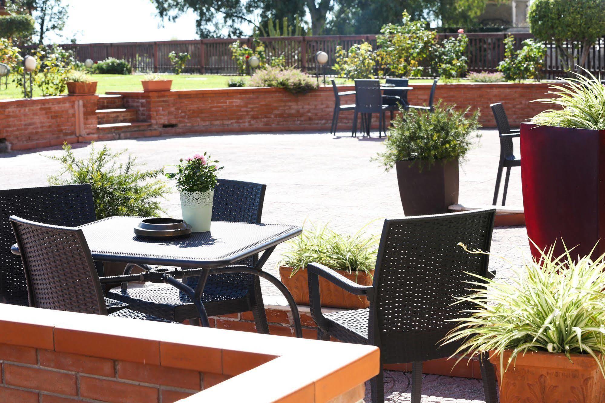 Hotel Villa Mater Катания Екстериор снимка