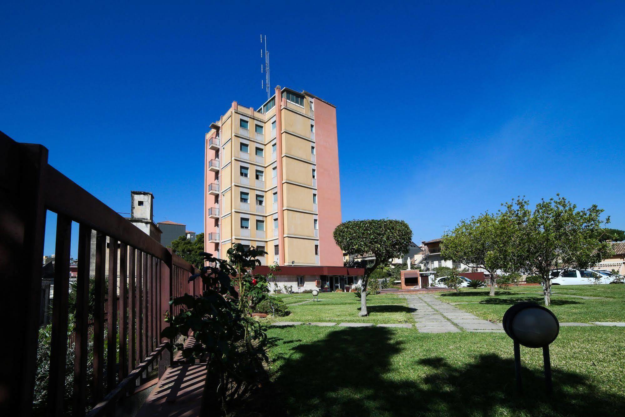 Hotel Villa Mater Катания Екстериор снимка